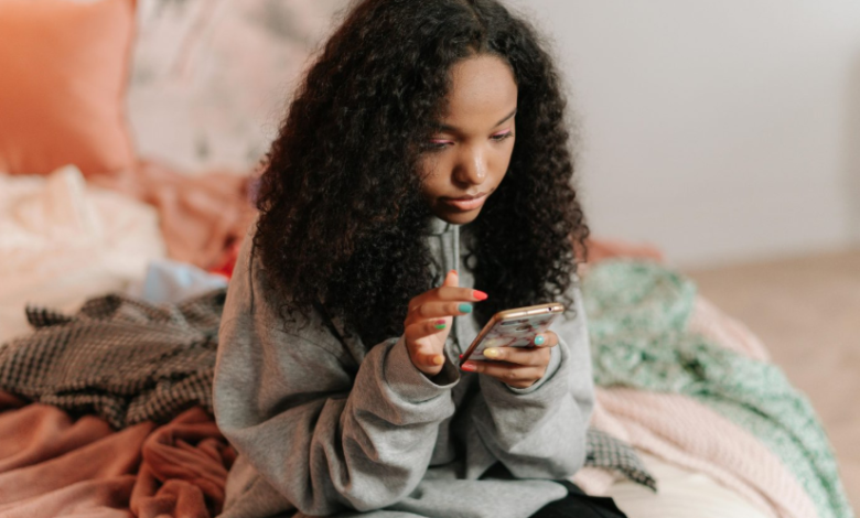 The Digital Double-Edged Sword: Understanding Social Media's Impact on Teen Mental Health